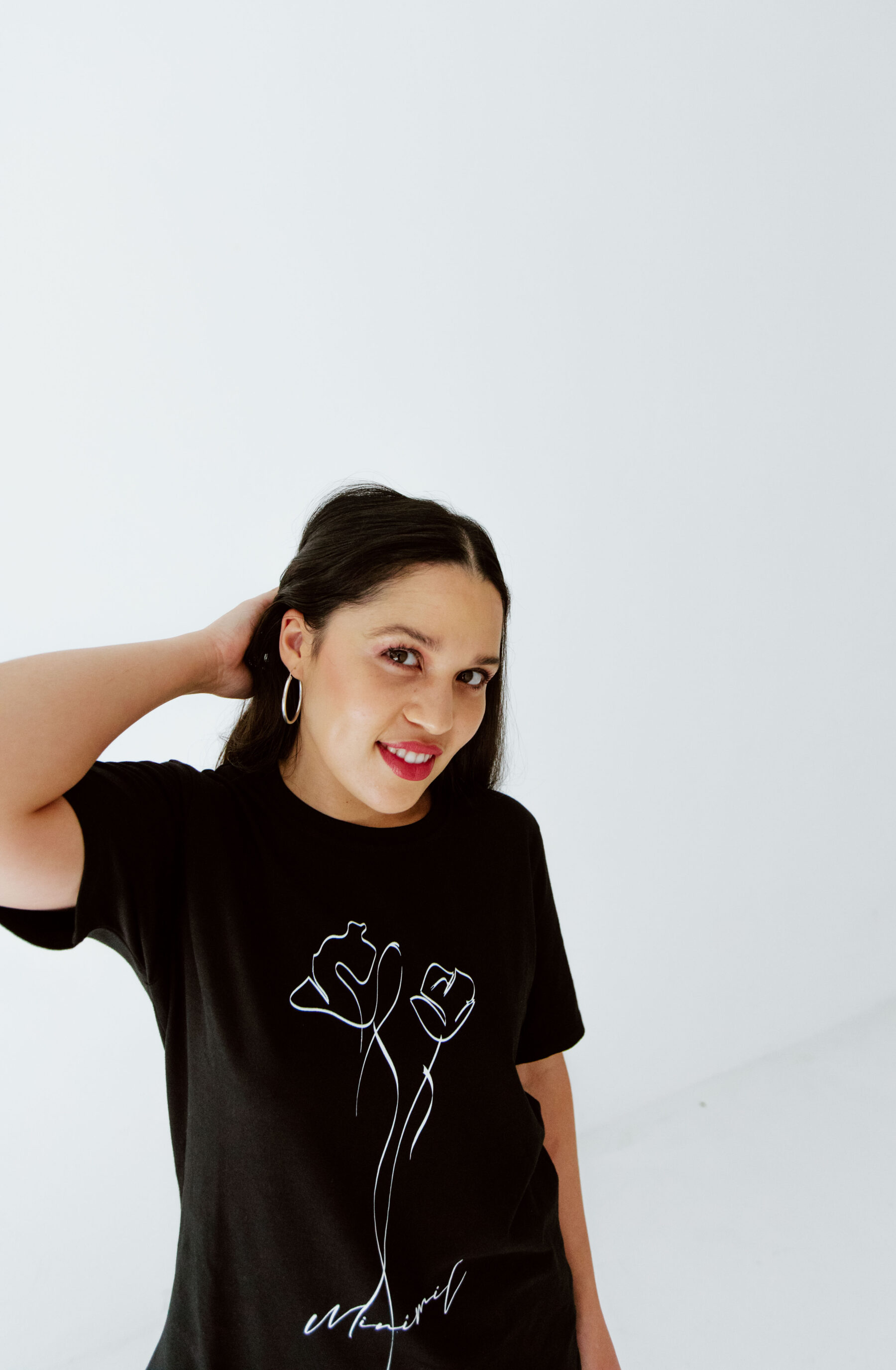 Abstract Tulip Essential Tee – Black