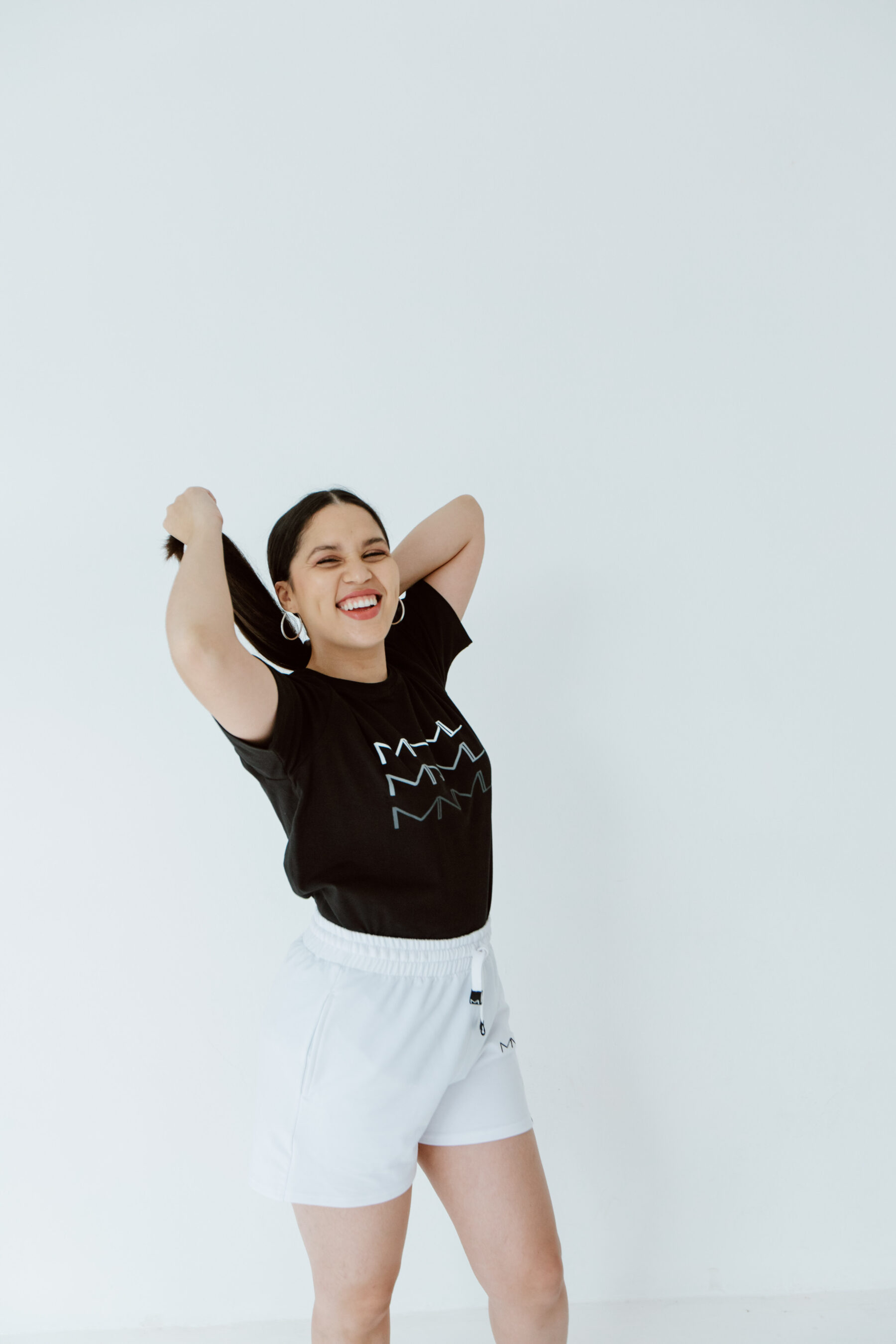 Abstract Essential Tee – Black