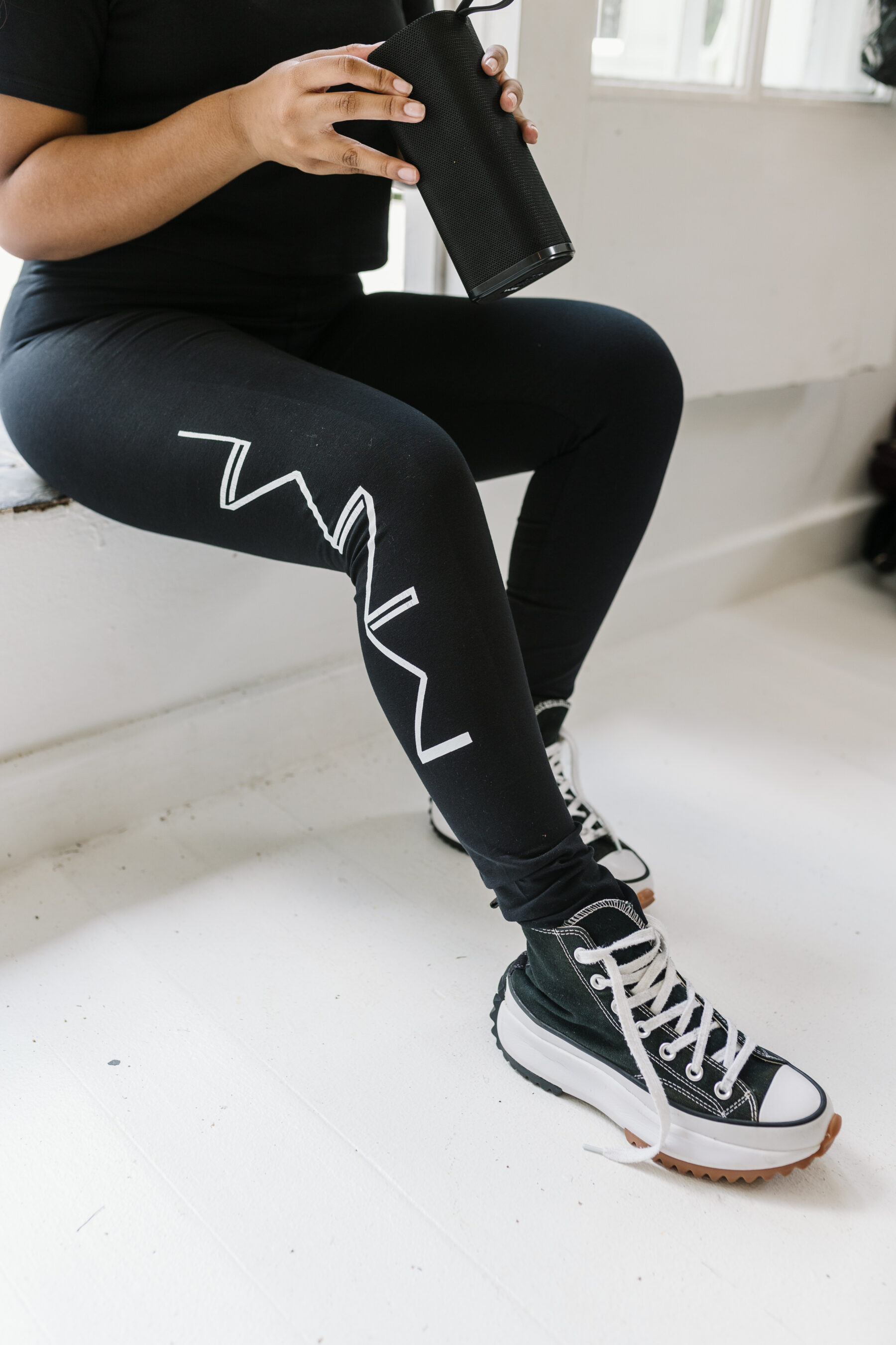 Essential Long Tights – Black